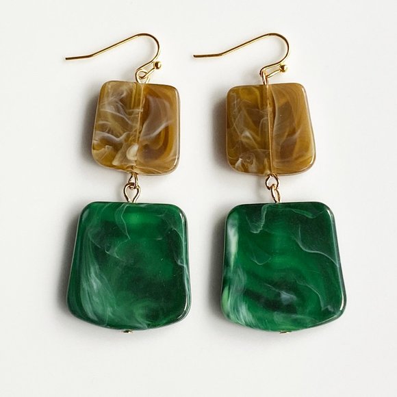 Jewelry - NEW "Temple" Acrylic Square Earrings (emerald)